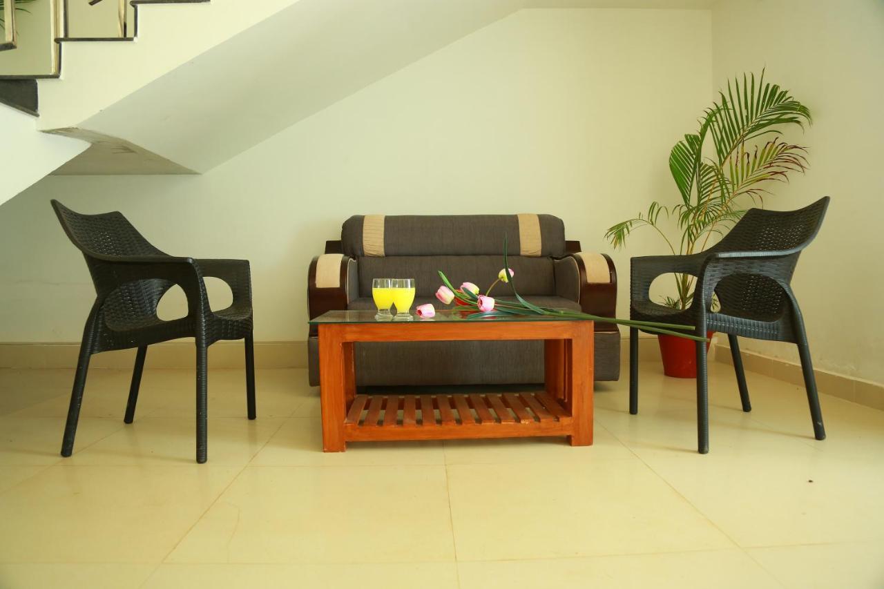 Hotel Palmtree Leaf, Munnar Exterior foto